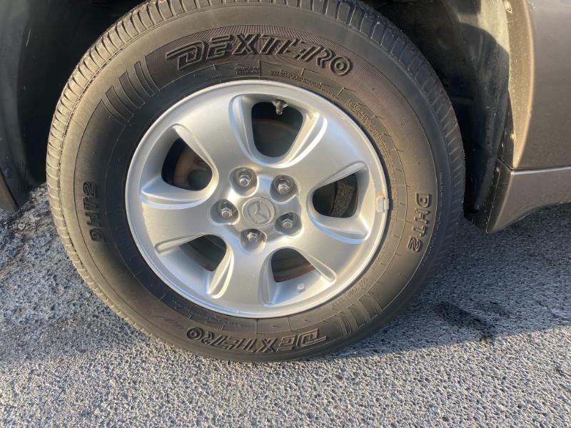 Mazda Tribute LX 2004