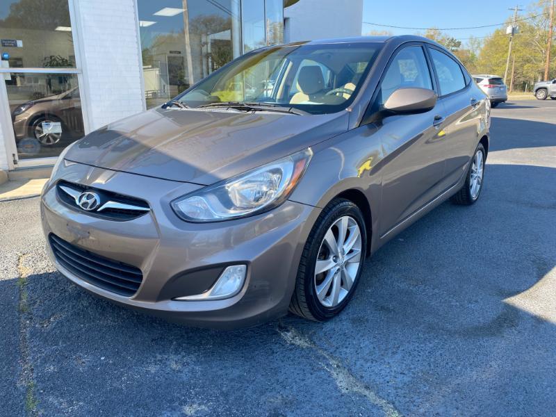 2013 Hyundai Accent GLS 4-Door