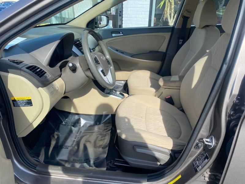 Hyundai Accent GLS 4-Door 2013