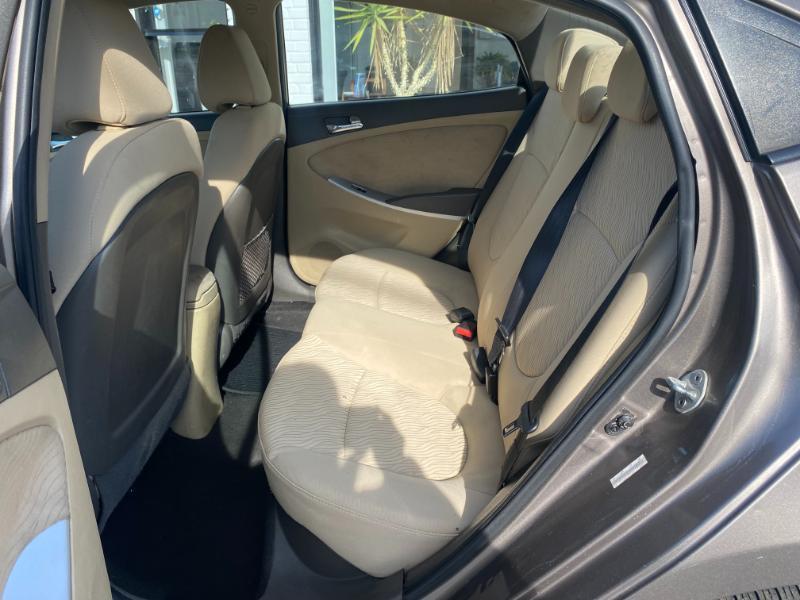 Hyundai Accent GLS 4-Door 2013