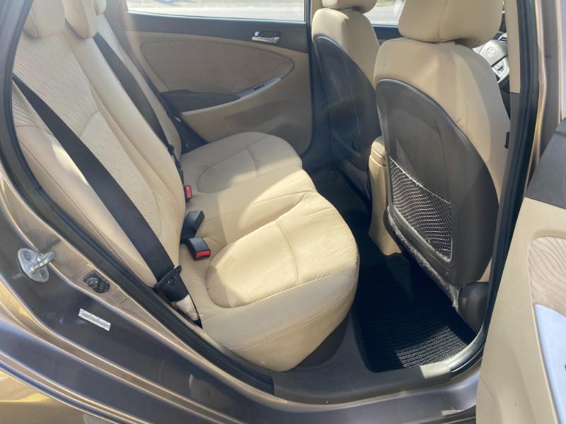 Hyundai Accent GLS 4-Door 2013