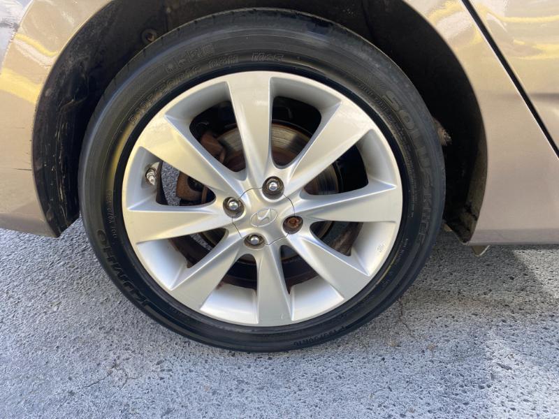 Hyundai Accent GLS 4-Door 2013
