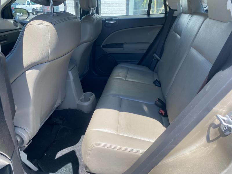 Dodge Caliber Uptown 2010