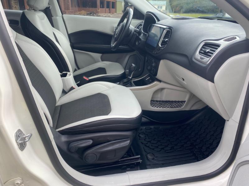 Jeep Compass Sport FWD 2017 Jeep Compass Sport FWD 2017