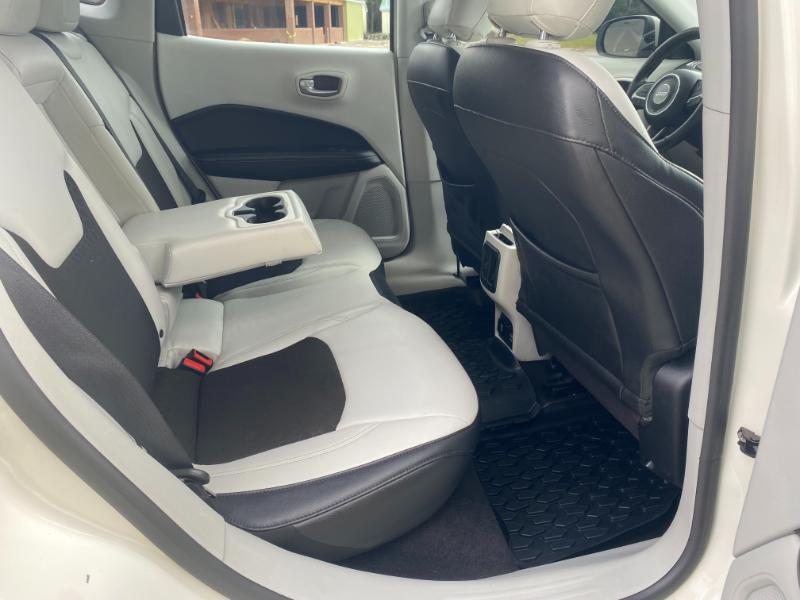 Jeep Compass Sport FWD 2017 Jeep Compass Sport FWD 2017