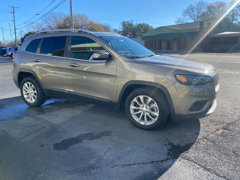 Jeep Cherokee Latitude FWD 2019