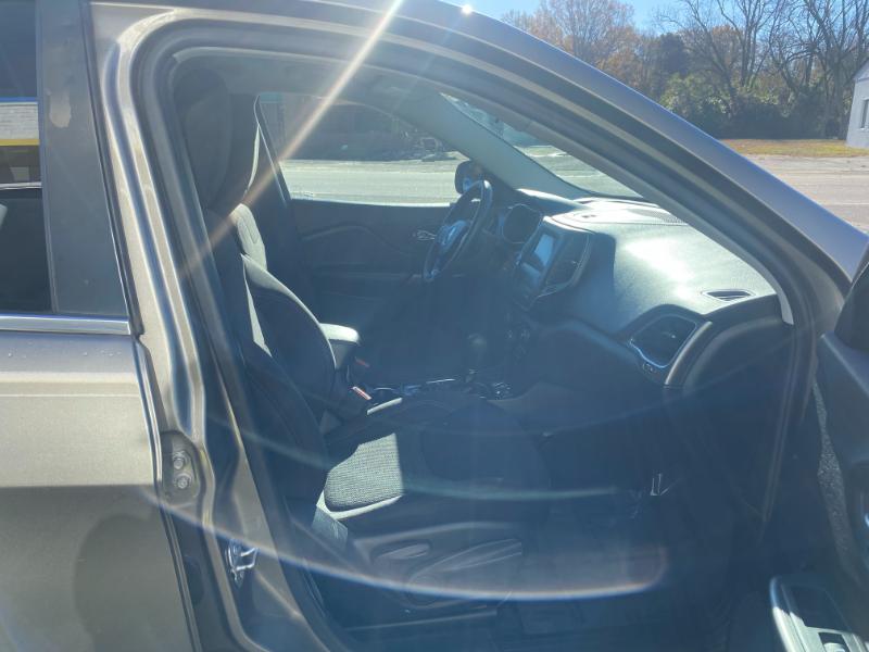 Jeep Cherokee Latitude FWD 2019