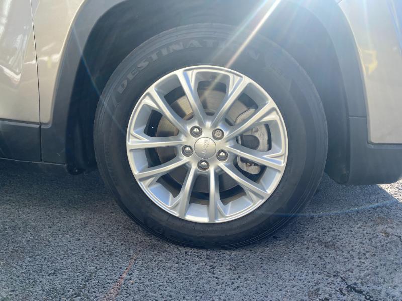 Jeep Cherokee Latitude FWD 2019