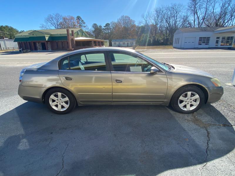 Nissan Altima 2.5 2003