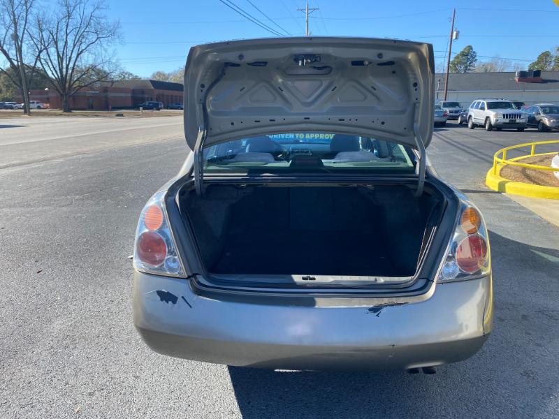 Nissan Altima 2.5 2003