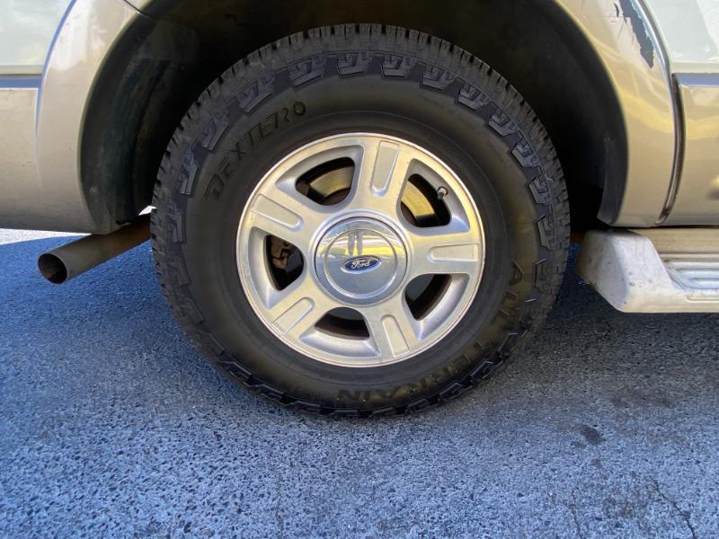 Ford Expedition Eddie Bauer 4.6L 2WD 2004