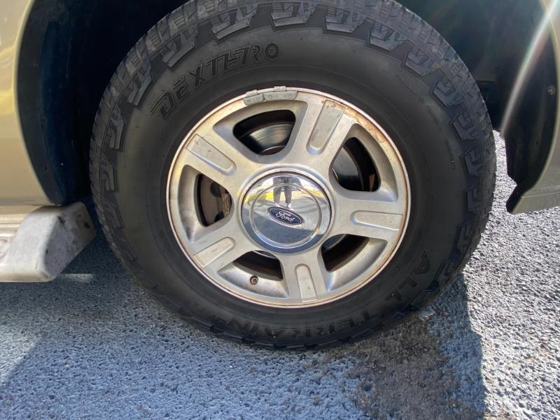 Ford Expedition Eddie Bauer 4.6L 2WD 2004