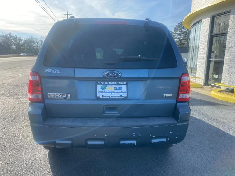 Ford Escape XLT FWD 2012