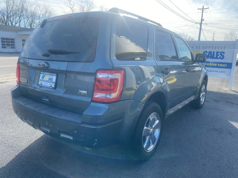 Ford Escape XLT FWD 2012