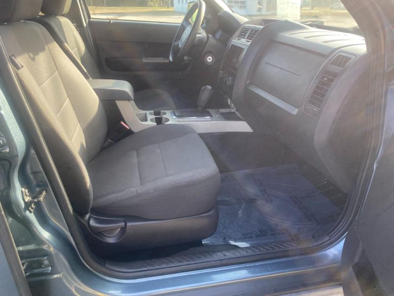 Ford Escape XLT FWD 2012