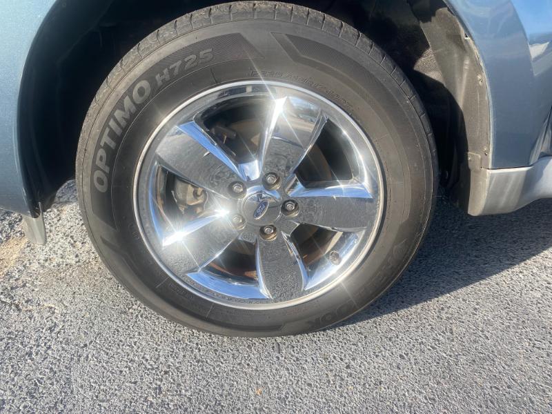 Ford Escape XLT FWD 2012