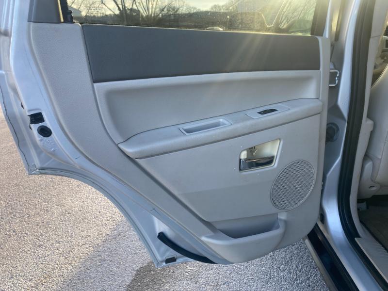 Jeep Grand Cherokee Limited 2WD 2006