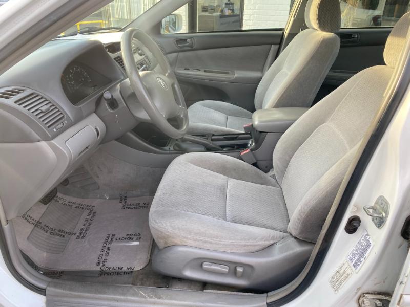 Toyota Camry XLE 2003