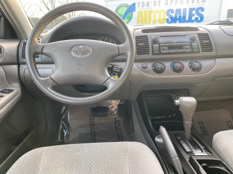 Toyota Camry XLE 2003