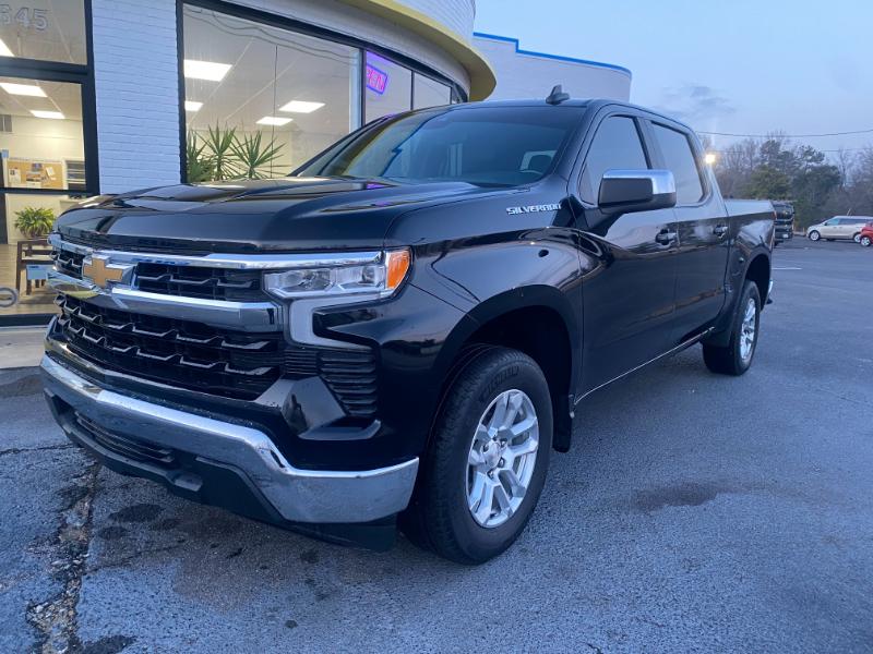 2022 Chevrolet Silverado 1500 LT Crew Cab 2WD