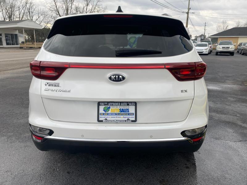 Kia Sportage EX FWD 2021