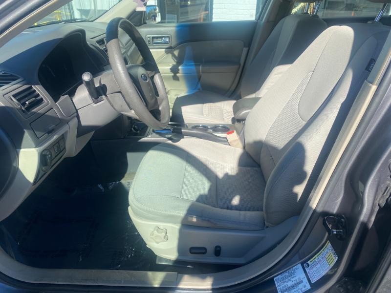 Ford Fusion I4 SE 2011