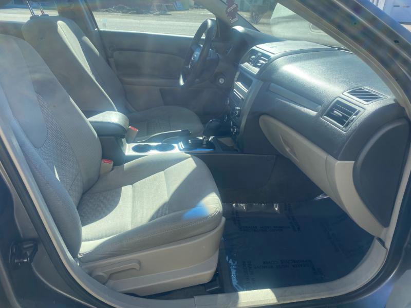Ford Fusion I4 SE 2011