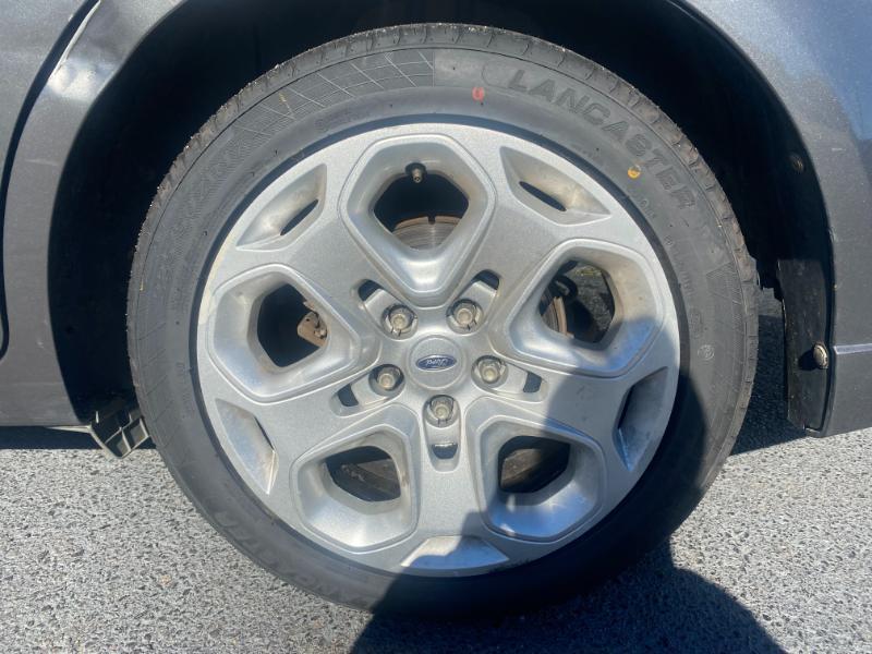 Ford Fusion I4 SE 2011
