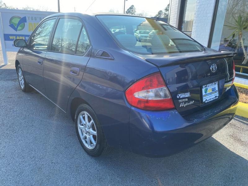 Toyota Prius 4-Door Sedan 2002