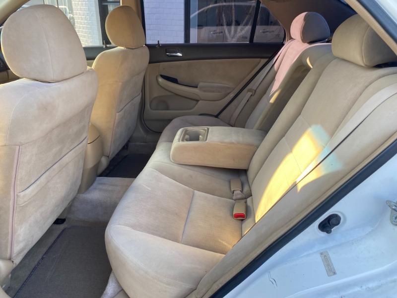 Honda Accord LX sedan AT 2003