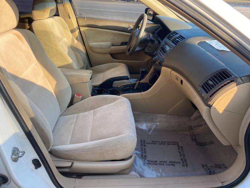 Honda Accord LX sedan AT 2003