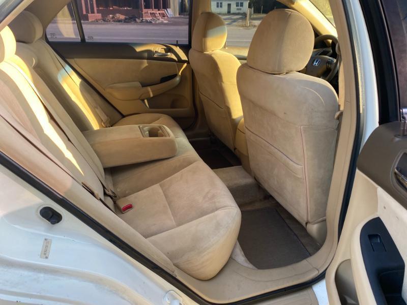 Honda Accord LX sedan AT 2003