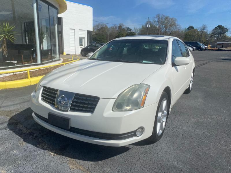 Nissan Maxima SE 2005