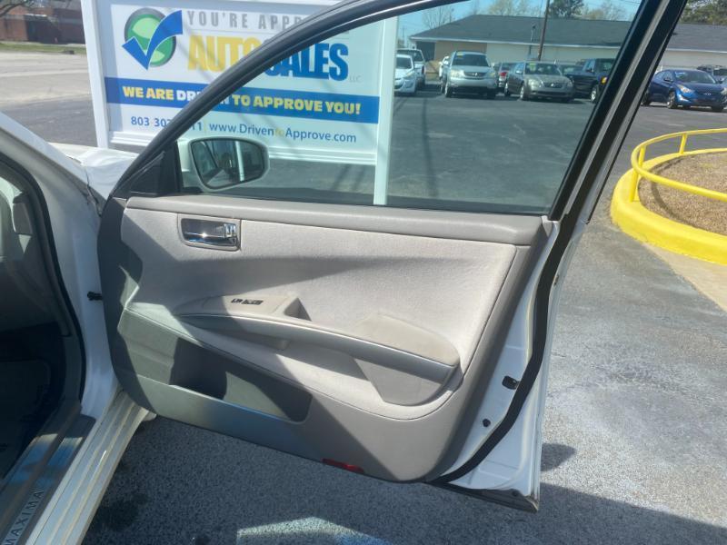 Nissan Maxima SE 2005