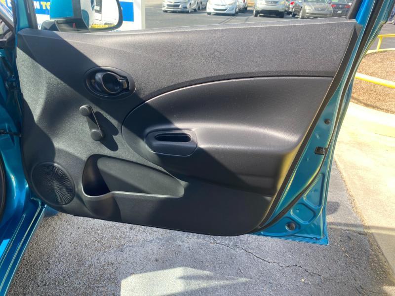 Nissan Versa Note S 2014