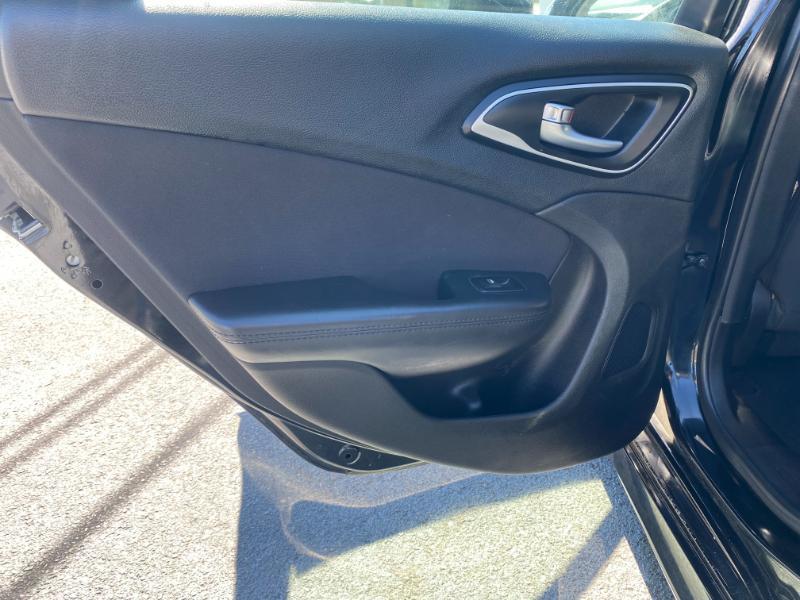 Chrysler 200 Limited 2015