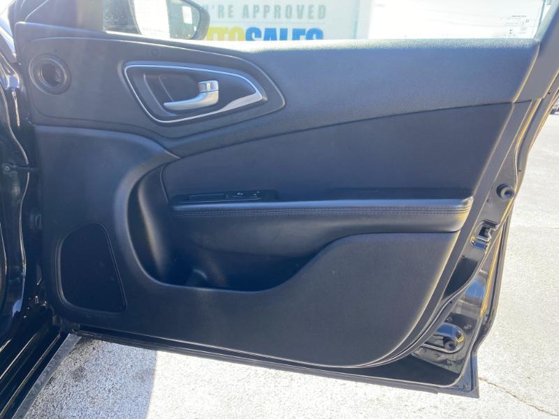 Chrysler 200 Limited 2015