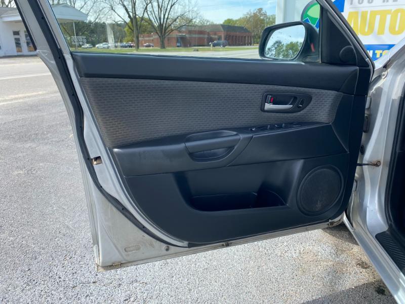 Mazda MAZDA3 i 4-door 2006