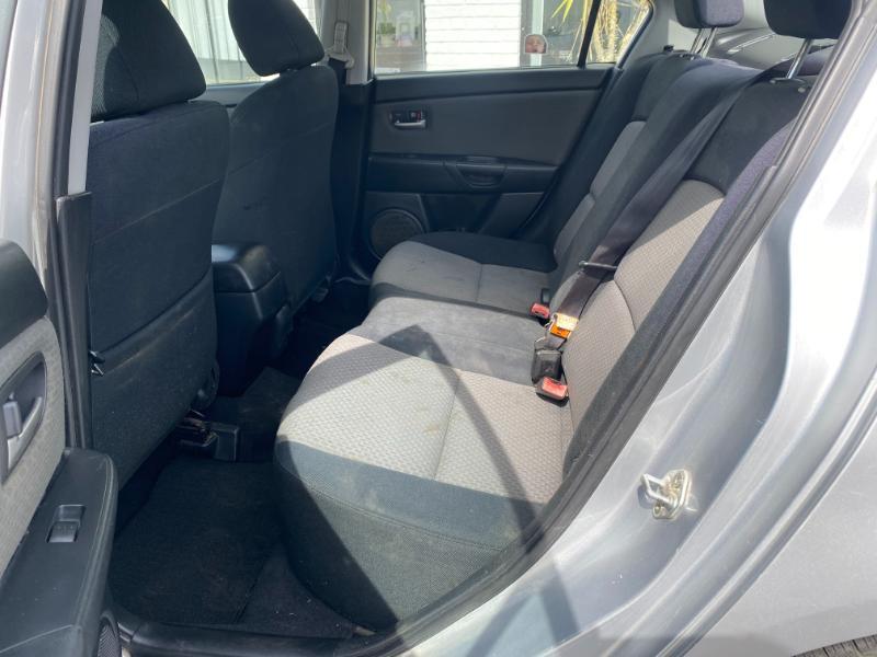 Mazda MAZDA3 i 4-door 2006