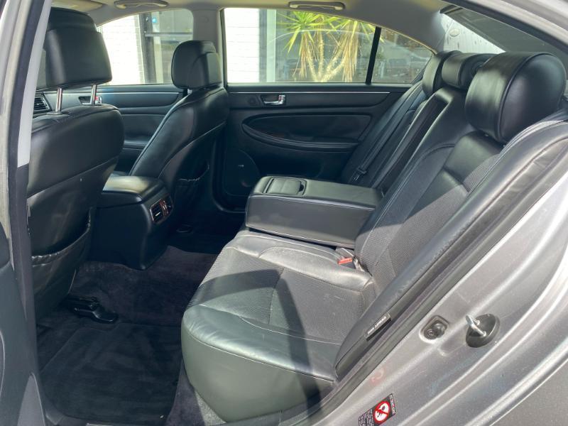 Hyundai Genesis 3.8L 2010