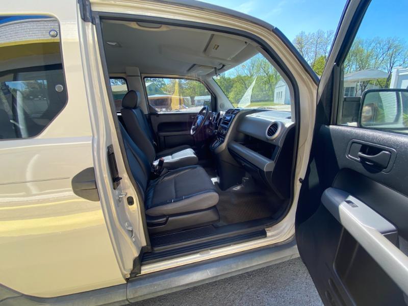 Honda Element LX 2WD 4-spd AT 2005