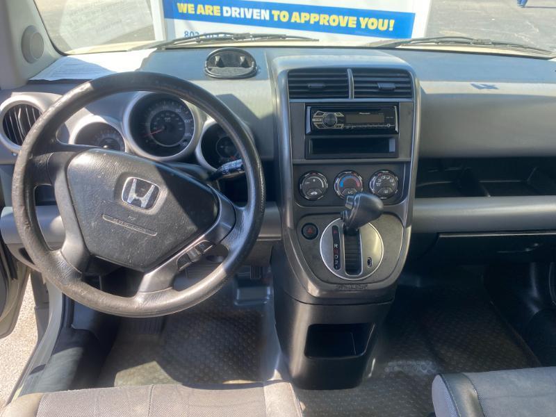 Honda Element LX 2WD 4-spd AT 2005