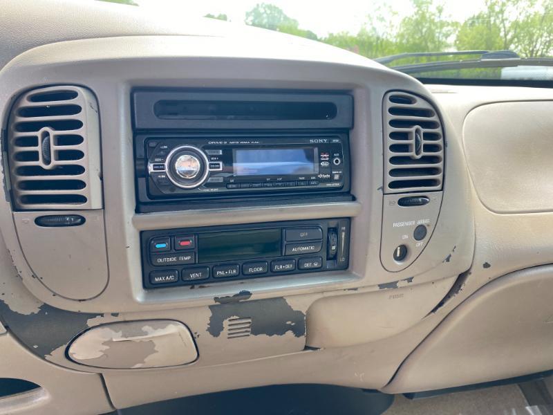 Ford F-150 XL SuperCab 2WD 2003