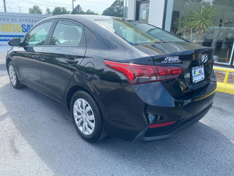 Hyundai Accent SE 4-Door 6A 2021