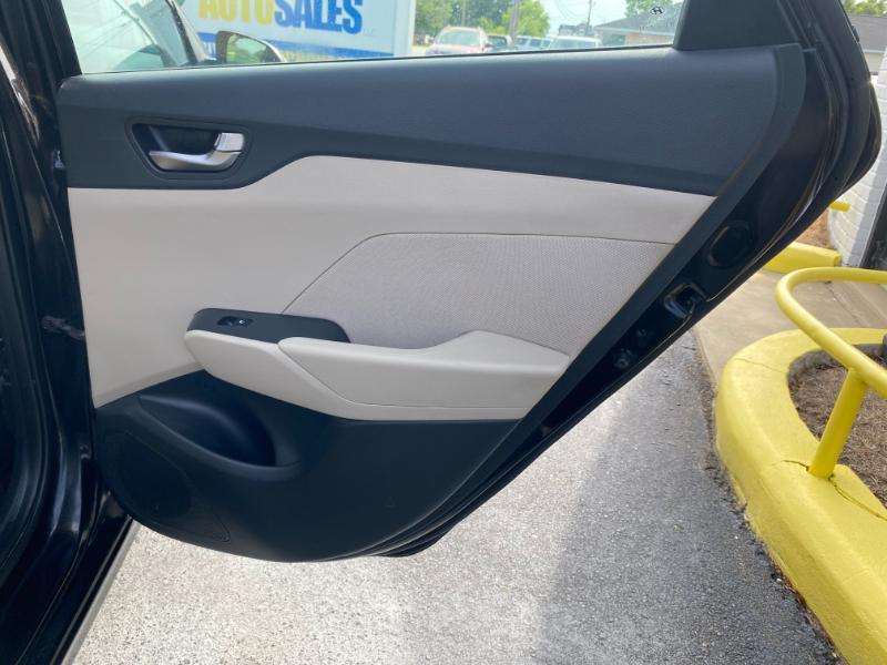 Hyundai Accent SE 4-Door 6A 2021