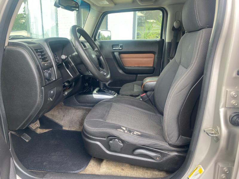 HUMMER H3 Base 2008