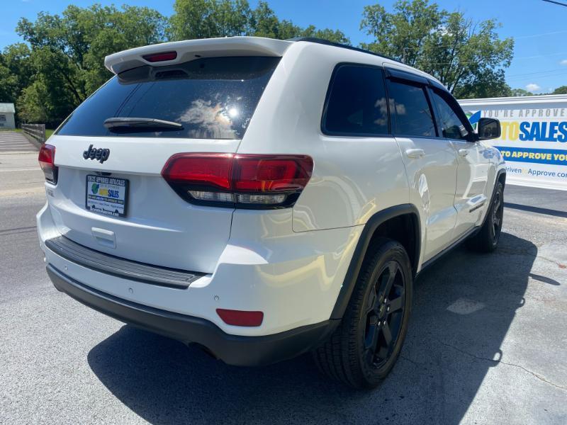 Jeep Grand Cherokee Laredo E 2WD 2021