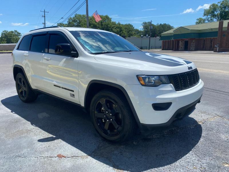 Jeep Grand Cherokee Laredo E 2WD 2021