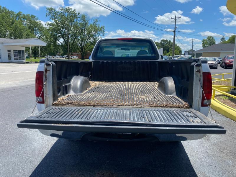 Ford F-150 XL Reg. Cab Short Bed 2WD 1998