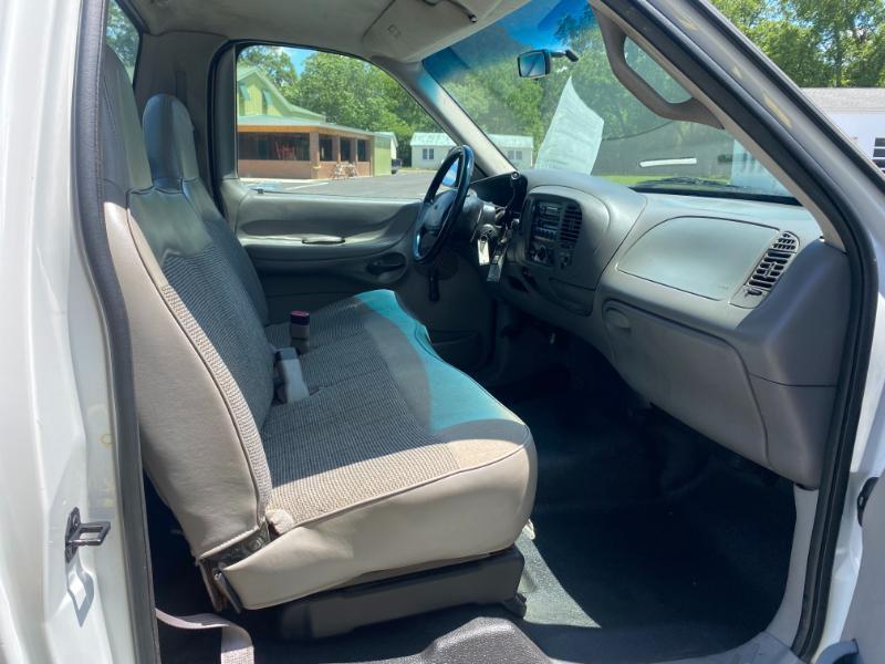 Ford F-150 XL Reg. Cab Short Bed 2WD 1998